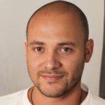 автор Михаил Шевченко